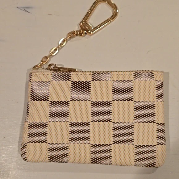 Patterned Key Pouch - Picture 1 of 5